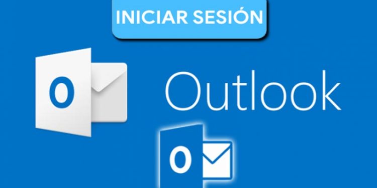 hotmail vs outlook