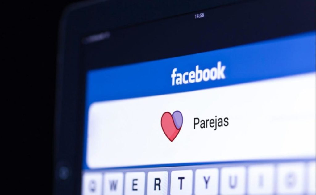 ¿Qué hacer si no aparece el icono de parejas en Facebook?