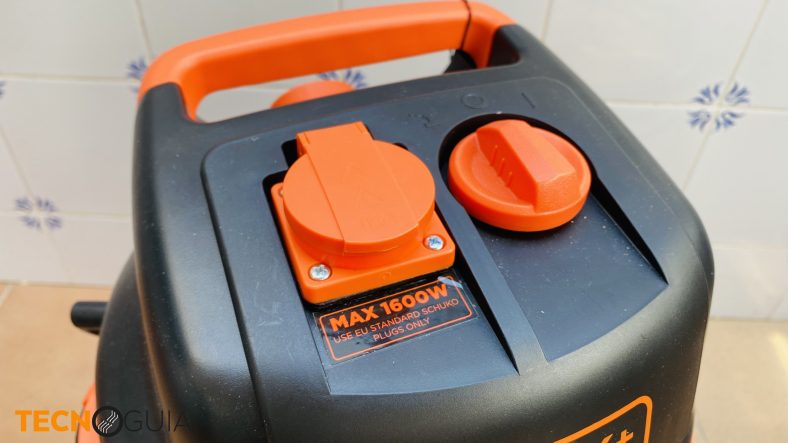 Tuyau Télescopique Pour Aspirateur Black & Decker BXVC20PE - Longueur Réglable 57,5 à 90 Cm - Aluminium Léger, Double Verrouillage