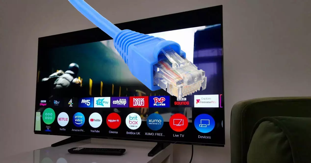 Es recomendable conectar tu Smart Tv a internet con un cable Ethernet