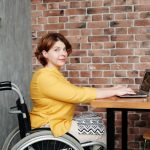 Mejores páginas de citas para discapacitados en 2023: El amor no entiende de barreras