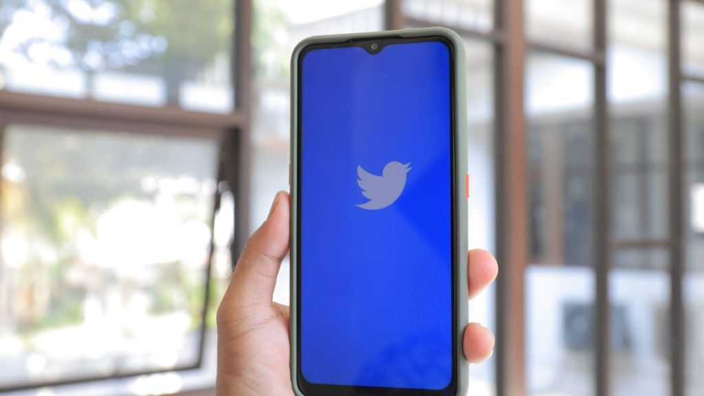 Cómo volver al pájaro azul de Twitter en Android